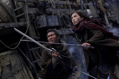 Атака титанов. Фильм второй: Конец света - Скриншот 1